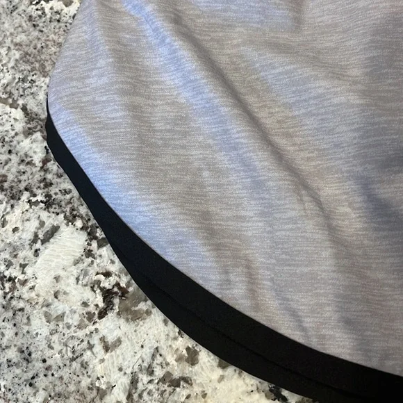 Like new Simply Southern beautiful skort with pockets - Picture 4 of 15